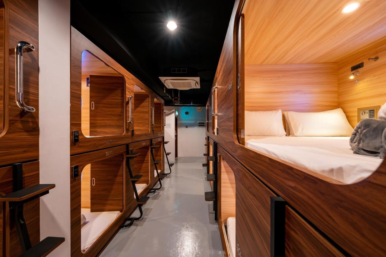 Jpod Capsule Hotel Kota Kinabalu Luaran gambar
